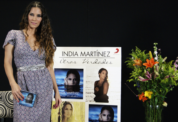 India Martínez continúa promocionando su disco en México